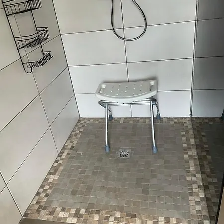 Jahn Apartment *