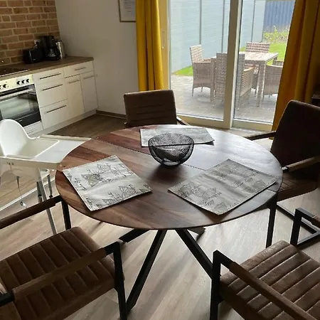Jahn Apartment